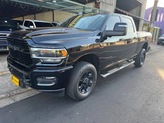 RAM 2500 6.7 I6 TURBO DIESEL LARAMIE NIGHT EDITION CD 4X4 AUTOMÁTICO